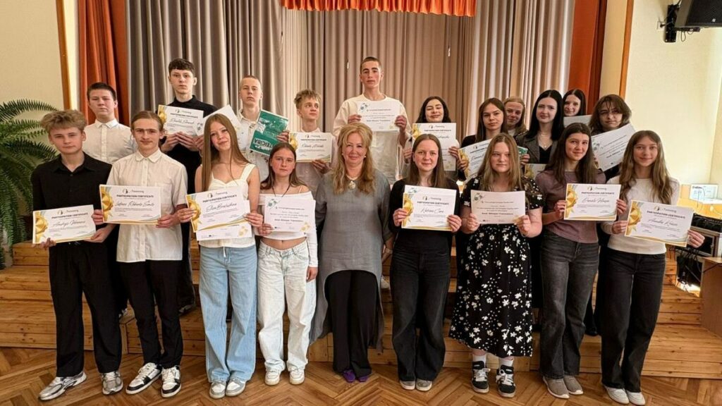 Noslēdzies starptautiskais eTwinning projekts “The Writer in the Mirror of the Era”